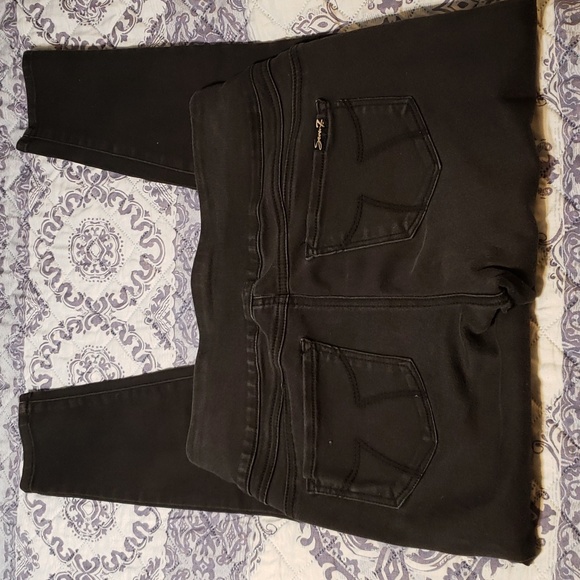 ⭐4/$20 Black Seven7 tummy toner skinny jeans 10 - Picture 3 of 16